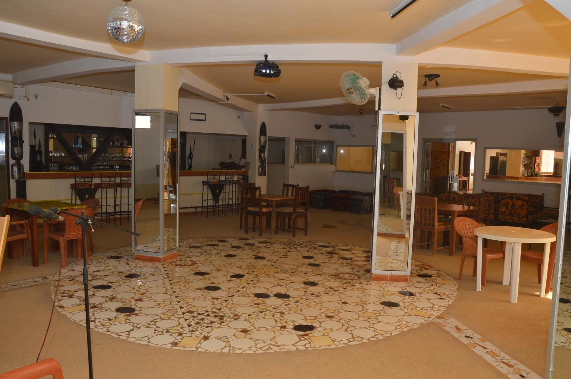 Hotel Takana Ngaparou Exterior foto
